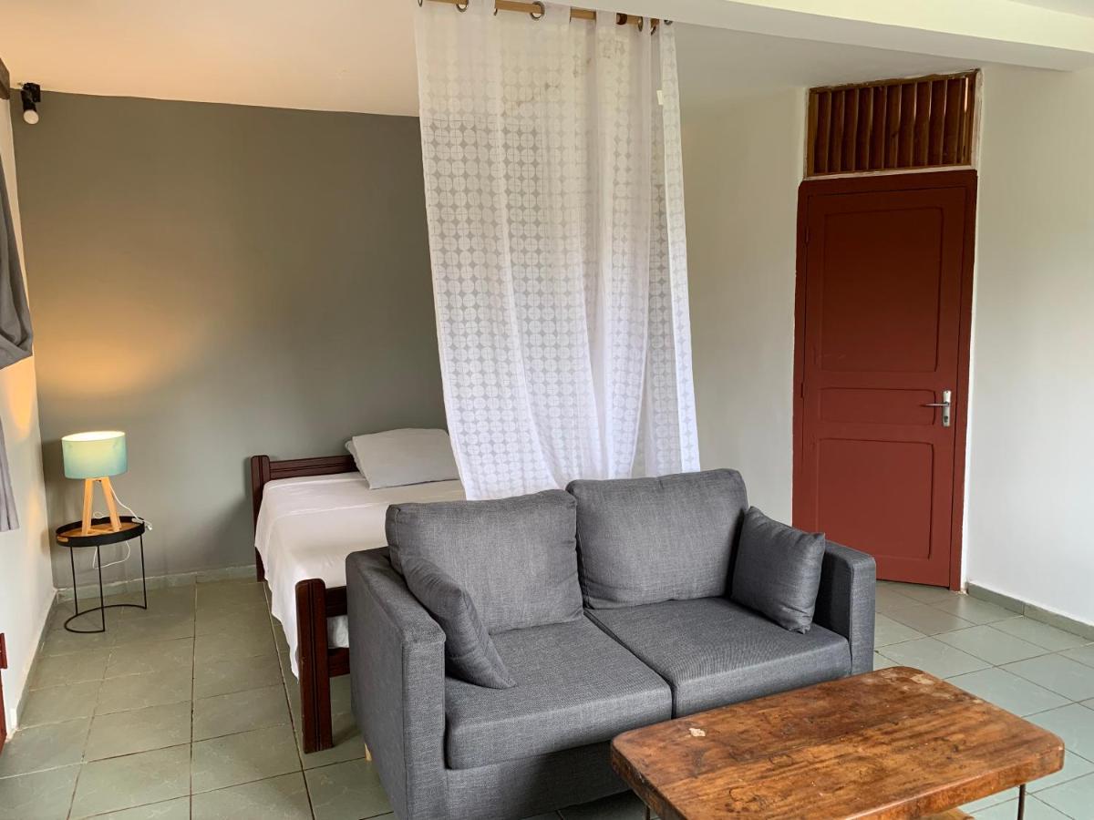 Spacieux Appartement T1 Bis Mamoudzou Hyper Centre Esterno foto